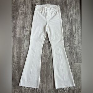MOTHER Weekender Denim in Fairest Of Them All size 24